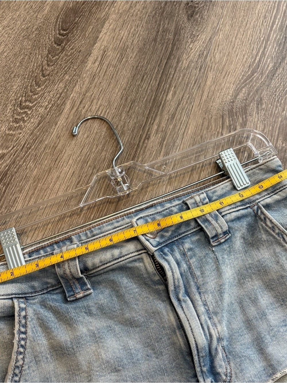 American Eagle Outfitters Super High Rise Baggy Wide Leg Cargo Jeans Size 2 - Picture 7 of 9